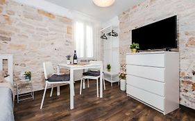 Pisinium Studios